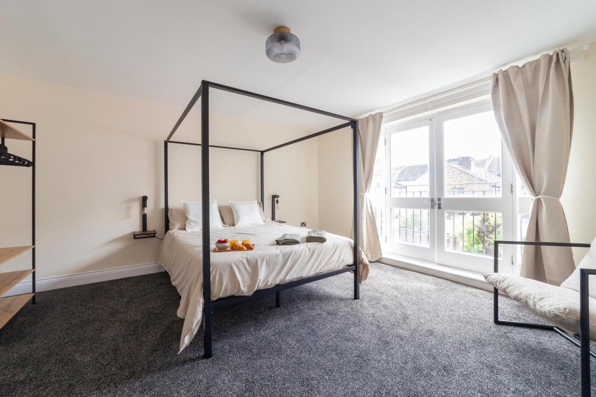 Arte Stays Serviced Houses Stratford - 3 Bedrooms 2 Bathrooms Houses London, Stratford, Maryland, Free Parking, Garden, Weekly Or Monthly Stays - Up To 8 Guests Экстерьер фото