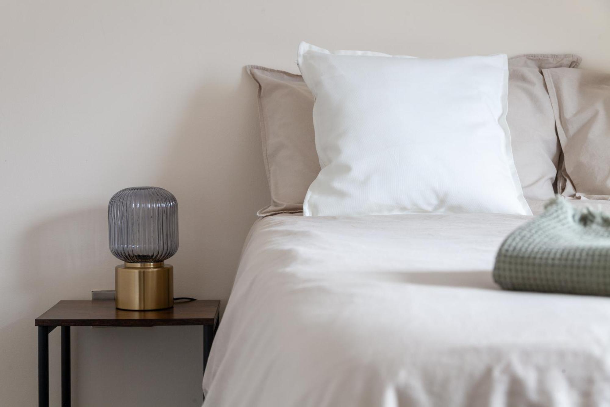 Arte Stays Serviced Houses Stratford - 3 Bedrooms 2 Bathrooms Houses London, Stratford, Maryland, Free Parking, Garden, Weekly Or Monthly Stays - Up To 8 Guests Экстерьер фото