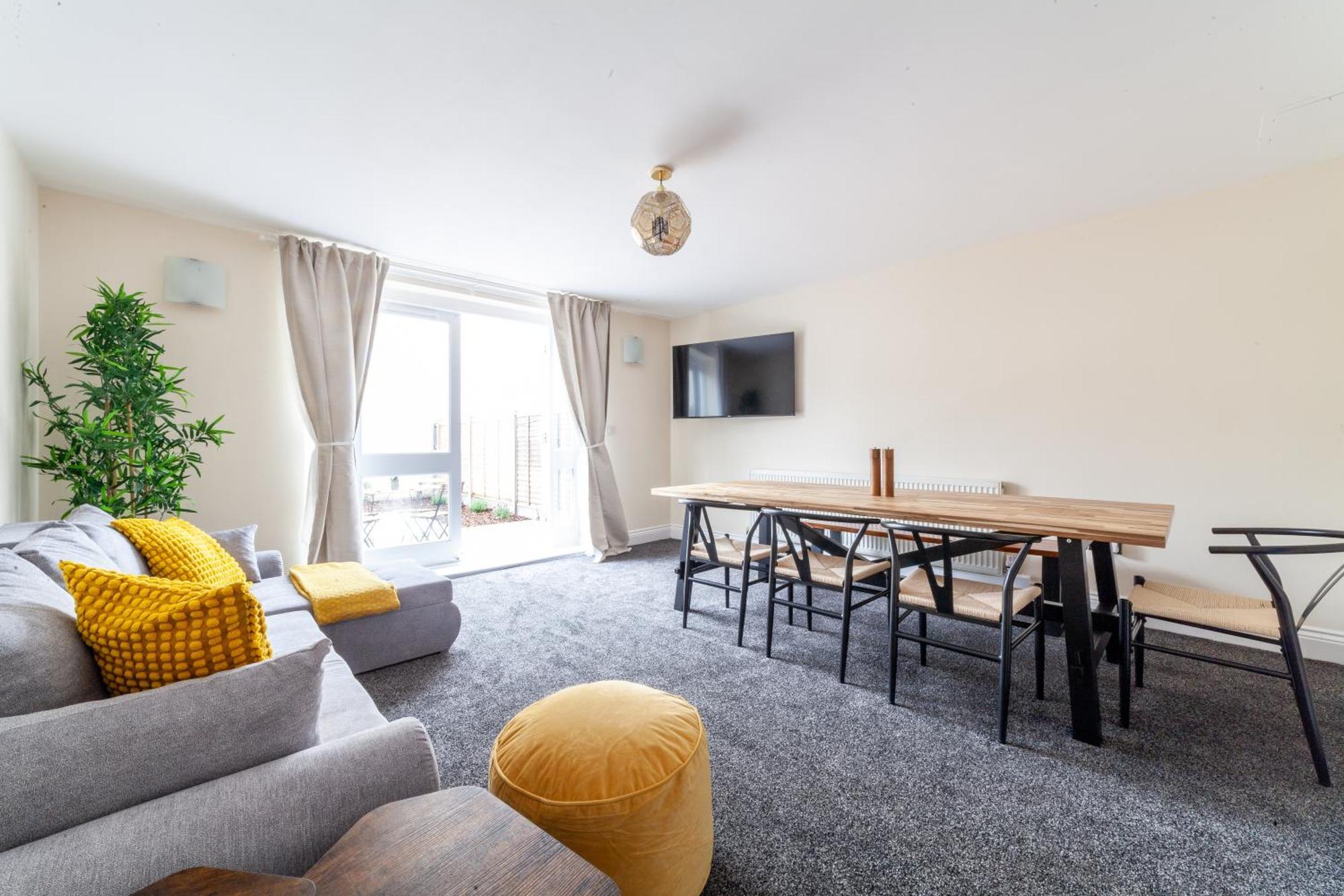 Arte Stays Serviced Houses Stratford - 3 Bedrooms 2 Bathrooms Houses London, Stratford, Maryland, Free Parking, Garden, Weekly Or Monthly Stays - Up To 8 Guests Экстерьер фото