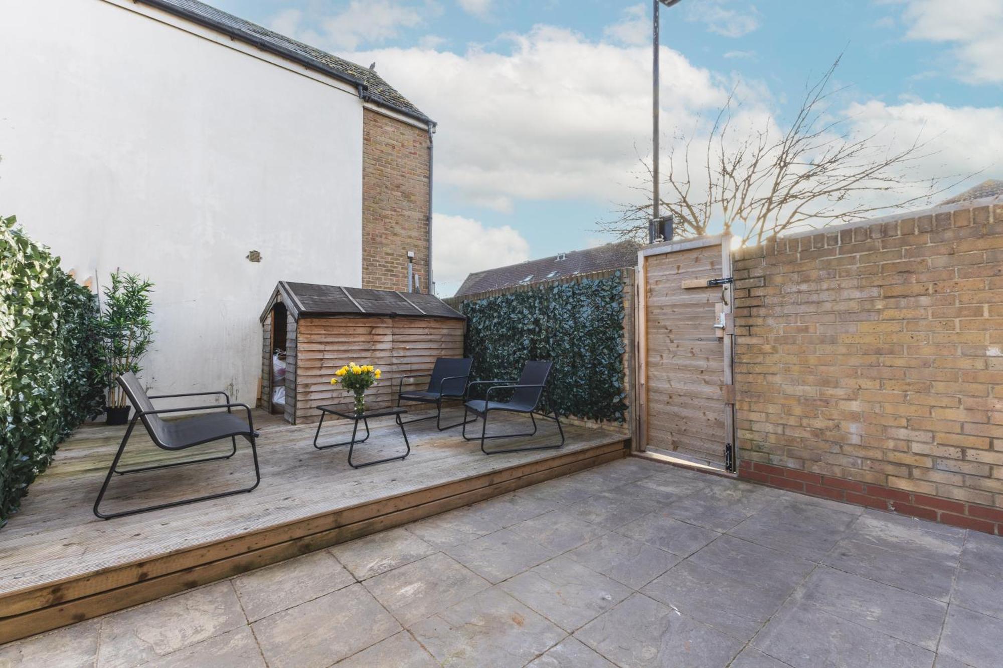 Arte Stays Serviced Houses Stratford - 3 Bedrooms 2 Bathrooms Houses London, Stratford, Maryland, Free Parking, Garden, Weekly Or Monthly Stays - Up To 8 Guests Экстерьер фото