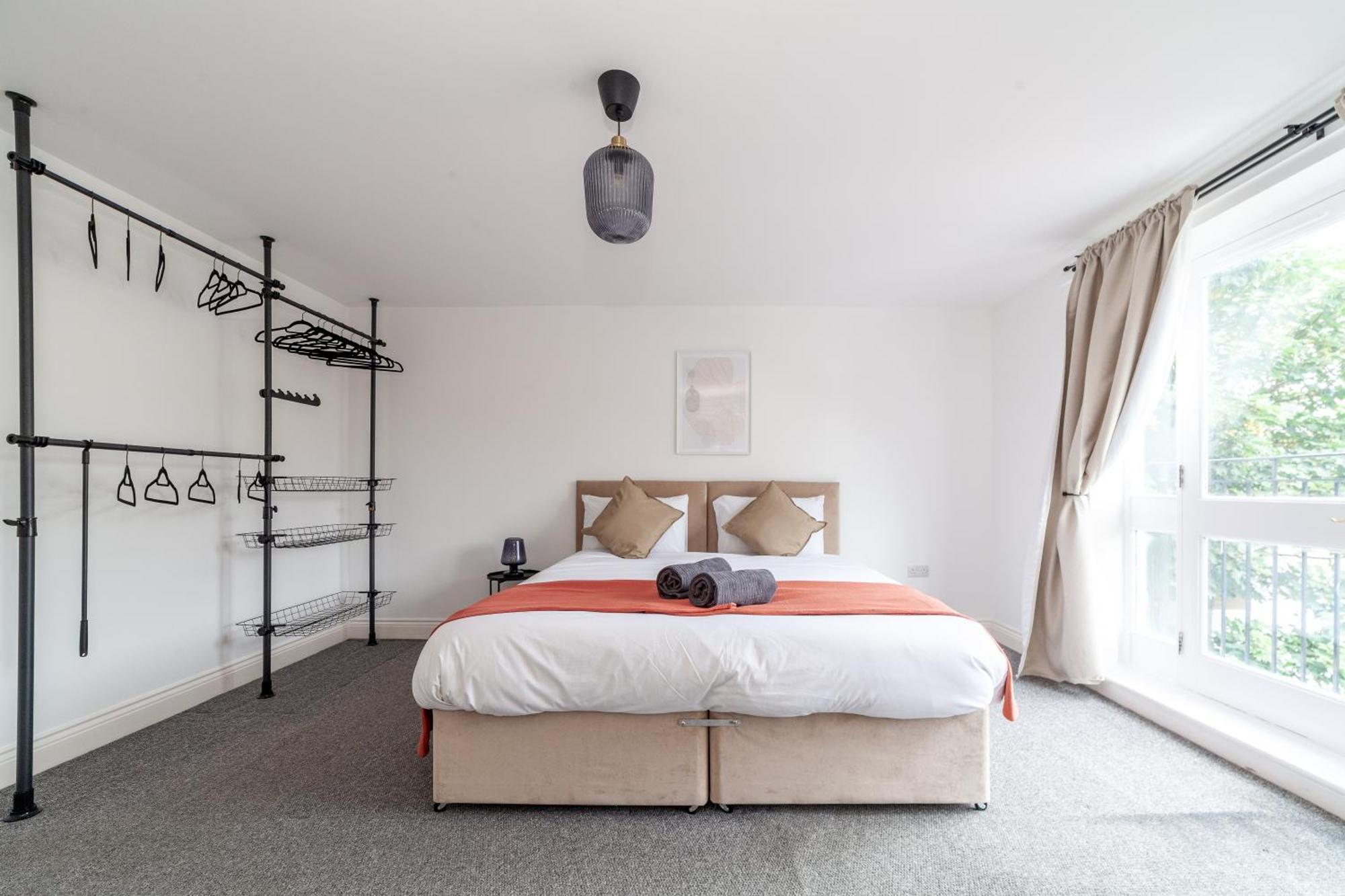 Arte Stays Serviced Houses Stratford - 3 Bedrooms 2 Bathrooms Houses London, Stratford, Maryland, Free Parking, Garden, Weekly Or Monthly Stays - Up To 8 Guests Экстерьер фото